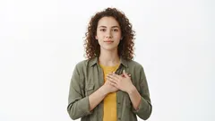 Prema psihologiji, oni koji su uvijek ljubazni prema svima često skrivaju duboko emocionalno iscrpljenje koje rijetki primijete.