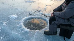 Ribolovni kalendar za veljaču 2026.: najbolji dani i savjeti za zimski ribolov