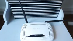 Jeste li sigurni da ste ispravno postavili svoje Wi-Fi antene? Trebale bi biti usmjerene u ovom smjeru kako biste osigurali najbolji mogući signal.